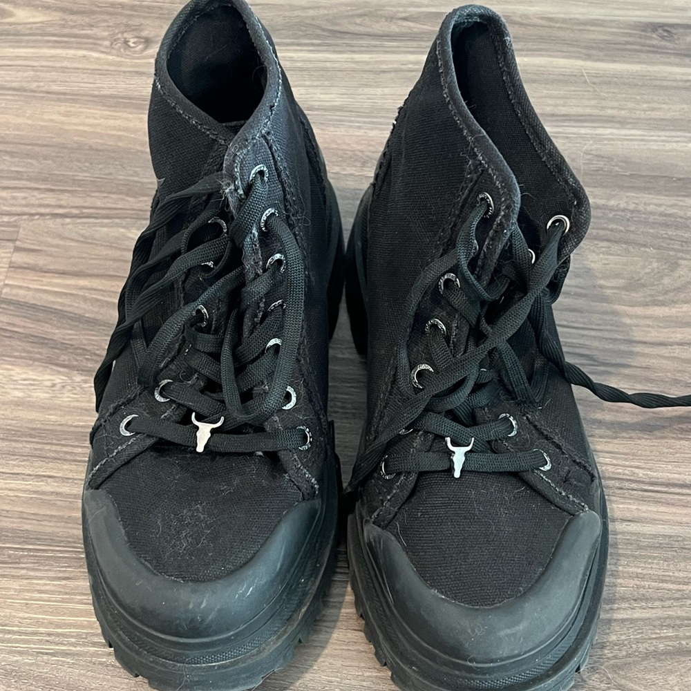 Windsor Smith Black Boots Classic Design